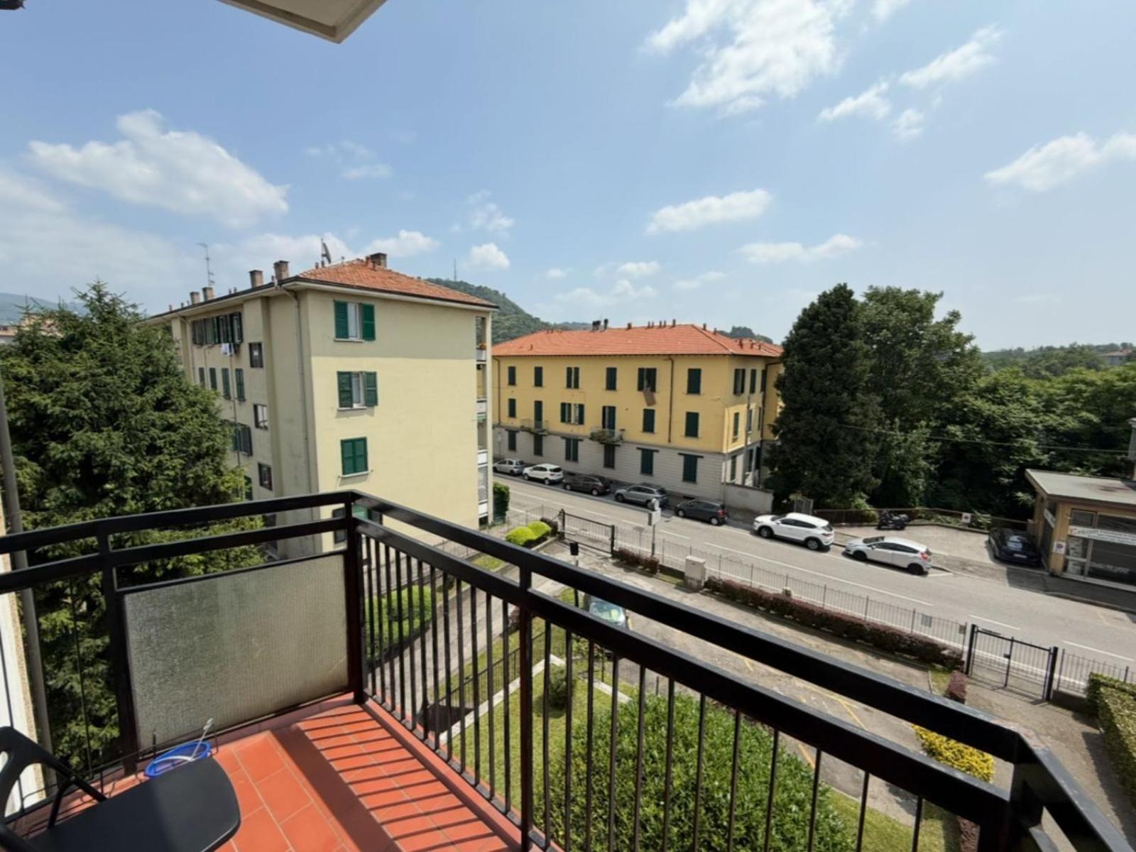 Budget Apartment Como
